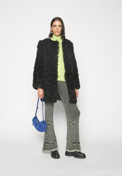 STUDIO ID ROMY TIGRADO SHEARLING COAT - Κοντό παλτό - black silky