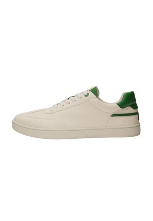 Casual low-top sneaker in off-white with green accents on heel, tongue, lace eyelets, and back strip, featuring a flat rubber sole.