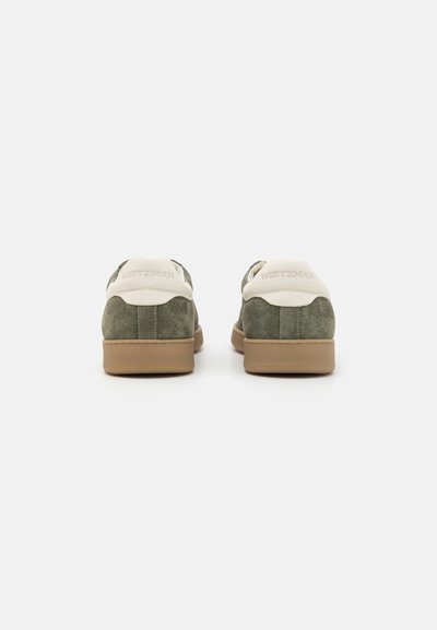 Stuart Weitzman Baskets basses - sage/white bianco