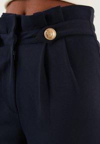 LELA REGULAR FIT - Broek - dark blue
