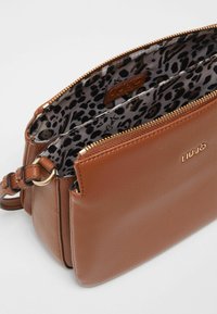 LIU JO Schoudertas - brown