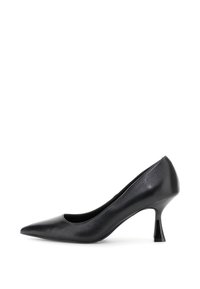 Pumps nere in pelle con tacco alto, punta affusolata e un design del tacco unico e conico. Texture liscia e silhouette semplice.