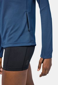 On CLIMATE - Long sleeved top - denim