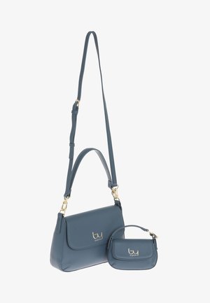 Borsa a tracolla in pelle blu con logo dorato, dotata di una lunga tracolla regolabile, texture liscia e una pochette abbinata più piccola.