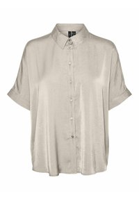 Camisa abotonada de color gris claro con una textura suave y lisa, mangas cortas y un cuello clásico, con un brillo sutil y un dobladillo redondeado.