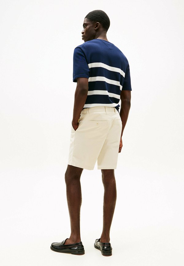 BROOKLYN - Shorts - newsprint4