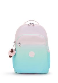 Zaino con gradiente pastello che passa dal rosa all'azzurro chiaro, con una tasca frontale, un logo circolare e un portachiavi a forma di scimmia peluche.