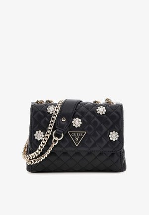 Schwarze gesteppte Handtasche mit silberner Kettenriemen, verziert mit blumenförmigen Strassakzenten und einem dreieckigen Logo-Plakette.