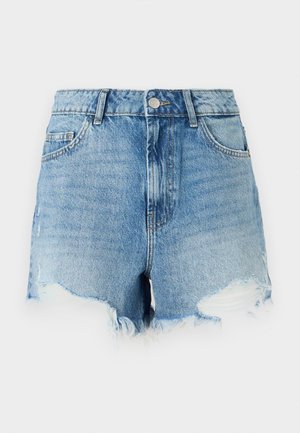 Gaiši zilas džinsa šortzes ar saplēstu apmali, nolietotu dizainu, augstu vidukli un piecu kabatu dizainu. Priekšā metāla pogas aizdare.