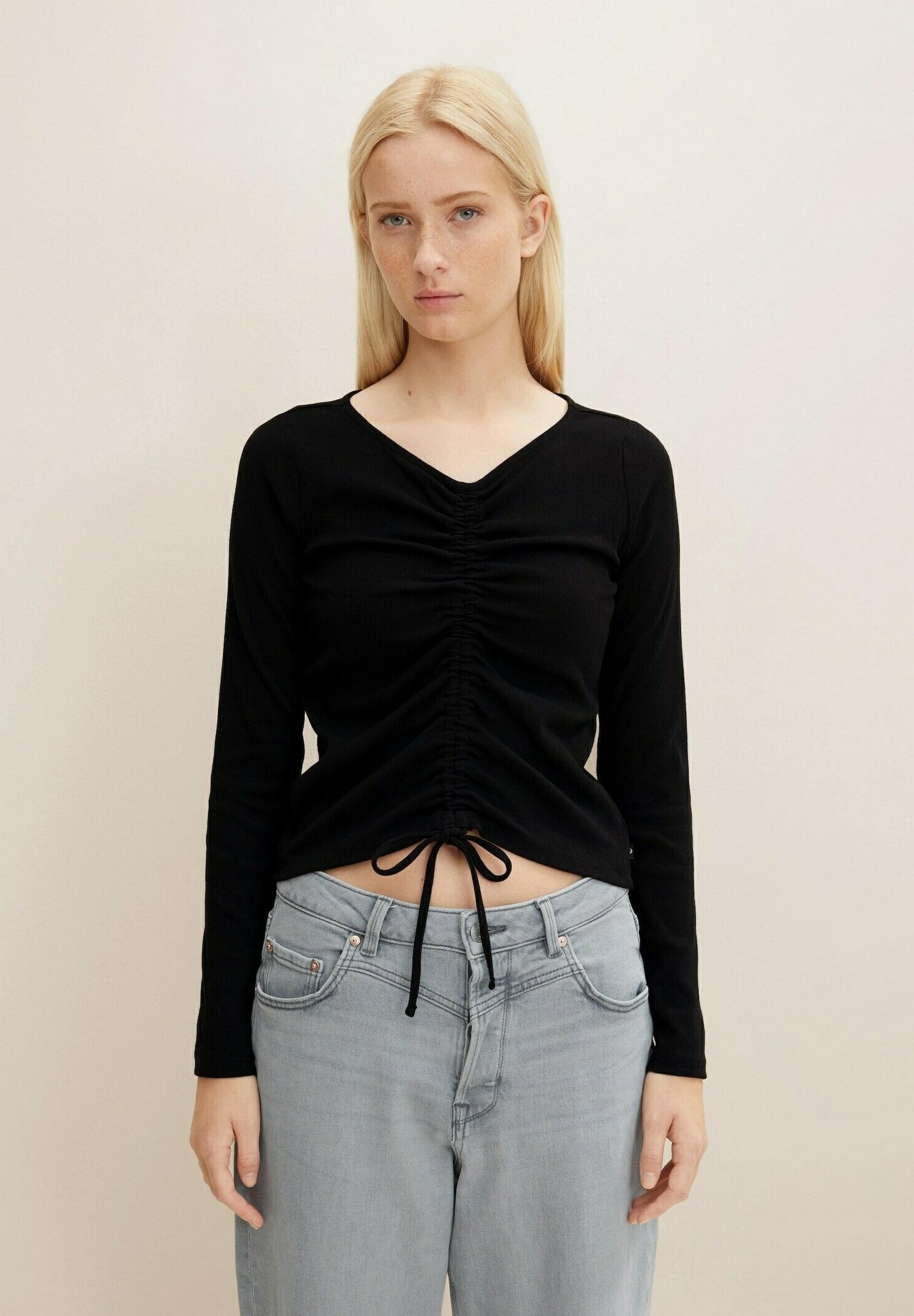 TOM TAILOR DENIM MIT DETAIL Pitk hihainen Paita Deep Black musta TOM TAILOR DENIM MIT DETAIL Pitk hihainen Paita Deep Black musta