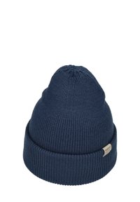 Cappello in maglia blu con risvolto, dotato di una piccola etichetta in tessuto sul lato. Il materiale è testurizzato, offrendo calore e comfort.