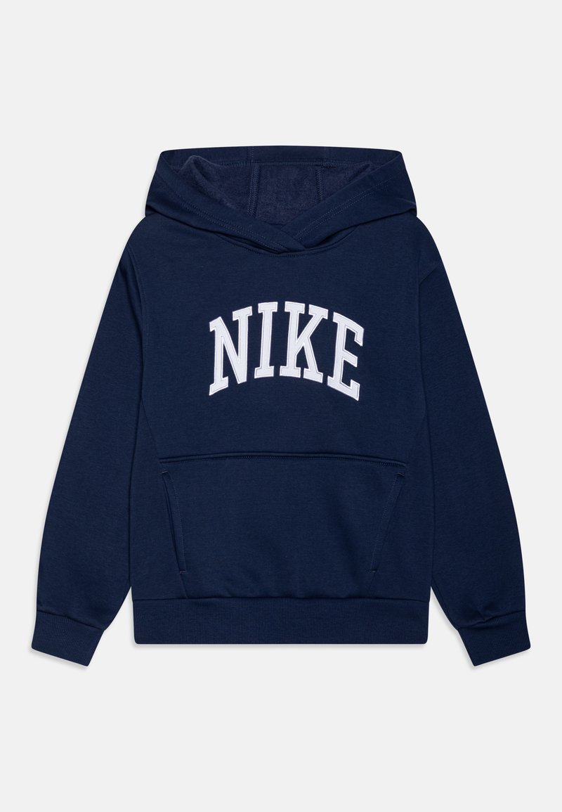 Sudadera Nike de color azul marino con un bolsillo tipo canguro en la parte frontal, logotipo en letras blancas y puños y dobladillo acanalados. Confeccionada con un suave material de mezcla de algodón.