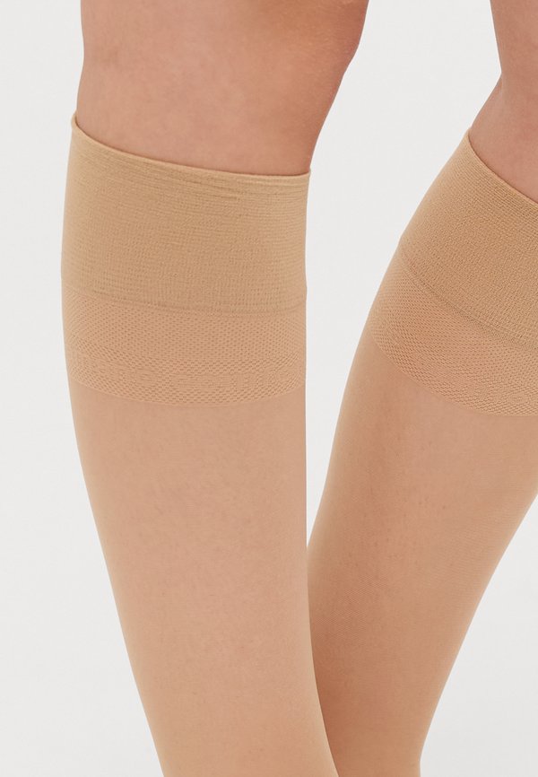 ONLINE BASIC EVERYDAY KNEEHIGHS 20 DEN 4 PACK - Knee high socks - alabaster4