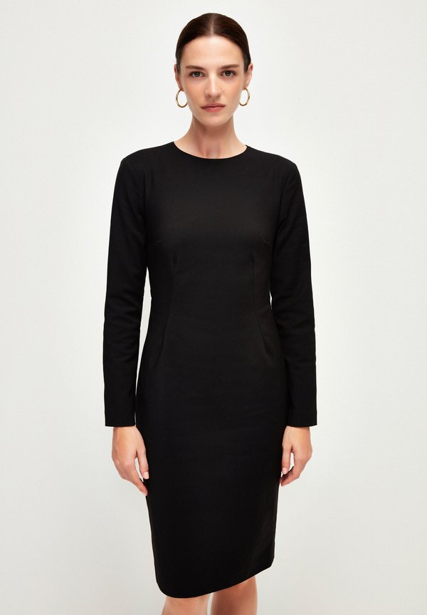 LONG SLEEVE - Etuikleid