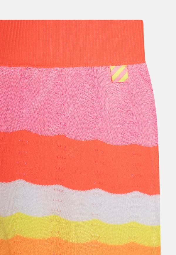 Shorts - corail fluo3