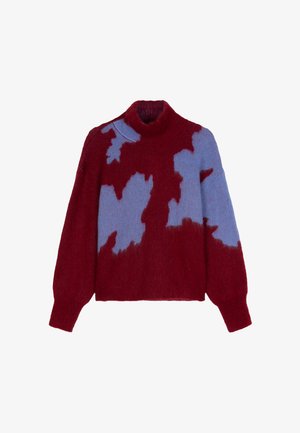 Rood en lichtblauw oversized truitje met een hoge col, met een zachte textuur en abstract kleurpatroon.