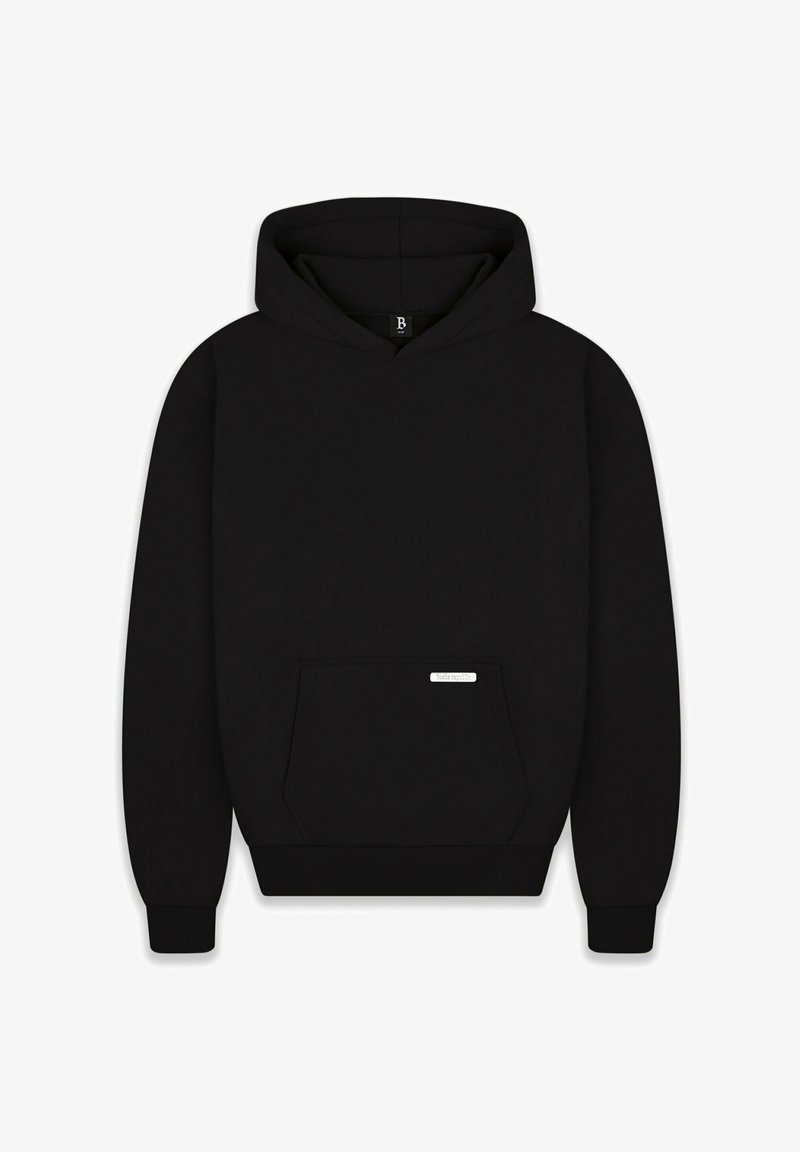 Schwarzer Hoodie mit einer Vorderseite-Tasche, gerippten Bündchen und Saum. Verfügt über eine gefütterte Kapuze und ein kleines Etikett an der Tasche. Hergestellt aus weichem Stoff.