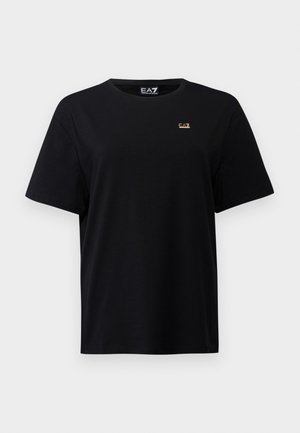 T-shirt nera a maniche corte realizzata in morbido tessuto, con un piccolo logo EA7 dorato sul lato sinistro del petto. Design semplice e vestibilità rilassata, senza fantasie.