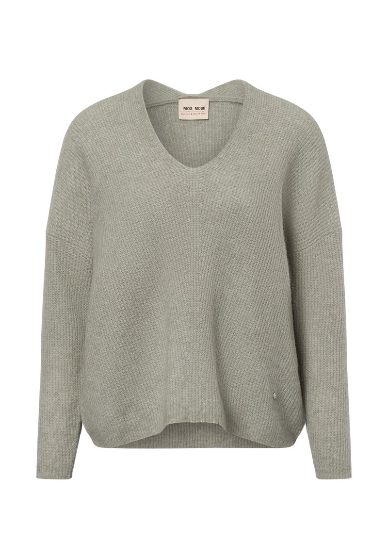 Hellgrauer, übergroßer Strickpullover mit V-Ausschnitt, überschnittenen Schultern und geripptem Muster. Verfügt über ein kleines Metallschriftzug-Akzent an der Seite.