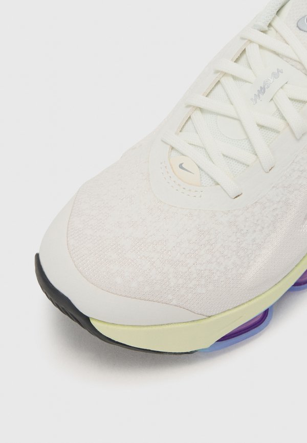 VERSAIR SE - Training shoe4