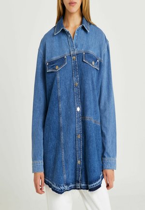 CHEST POCKETS - Denim jacket - blue