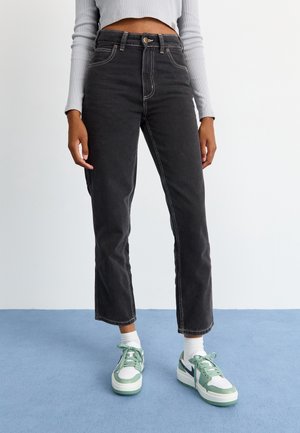 Vaqueros rectos - black denim