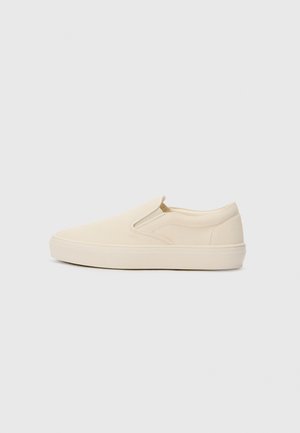 CARRIER - Trainers - cream