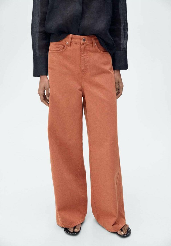 MILA - Relaxed fit jeans - burnt orange