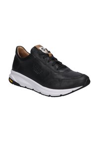 Czarne skórzane sneakersy o teksturowanym wykończeniu, biała podeszwa środkowa i czarna podeszwa zewnętrzna. Posiadają brązowe akcenty oraz naszywkę z logo na języku.