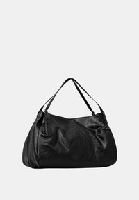 Borsa in pelle nera con design morbido, finitura strutturata e due manici sottili. Gli accenti includono cuciture decorative sulle cinghie.