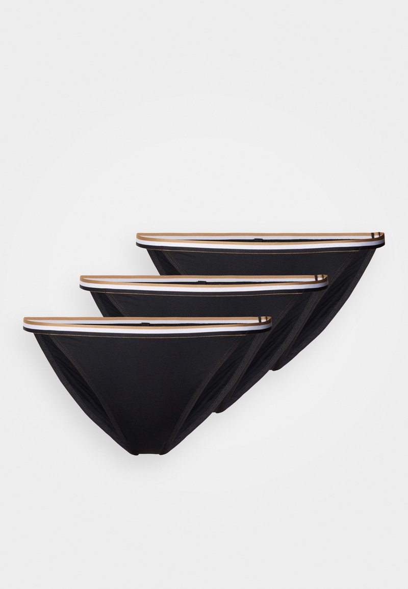 Fekete bikinialsó lapos derékpánttal, fehér és arany csíkos díszítéssel. Három pár egymásra helyezve, sima textúrával.