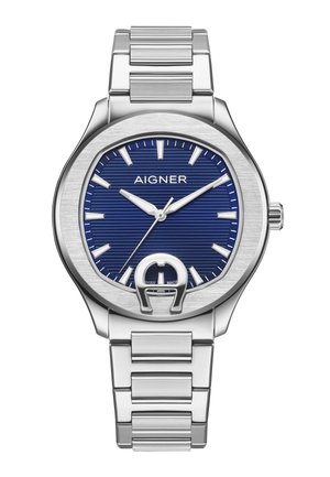 Silberne Armbanduhr aus Metall mit blauem strukturiertem Zifferblatt, silbernen Stundenmarkierungen, drei Zeigern, Aigner-Logo und verbundenem Metallarmband.