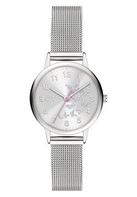Zilveren gaasband horloge met een ronde wijzerplaat, roze accenten en vlinders versierd met kristallen op een lichtreflecterende wijzerplaat.