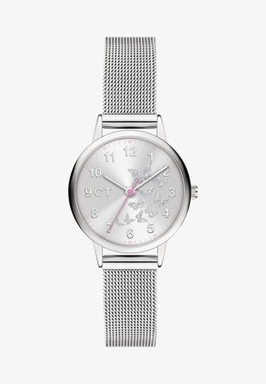 Silberne Mesh-Armbanduhr mit rundem Zifferblatt, rosa Akzenten und mit Kristallen geschmückten Schmetterlingen auf einem lichtreflektierenden Zifferblatt.
