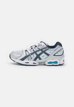 GG 26 Sneaker White Black Calfskin 632885