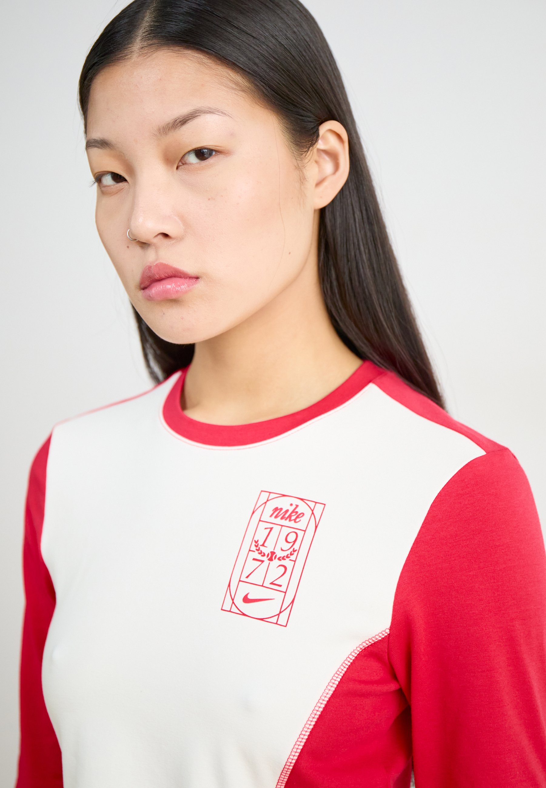 red nike long sleeve shirt womens