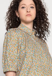 Nümph NUALLY - Blusa com botões - pristine