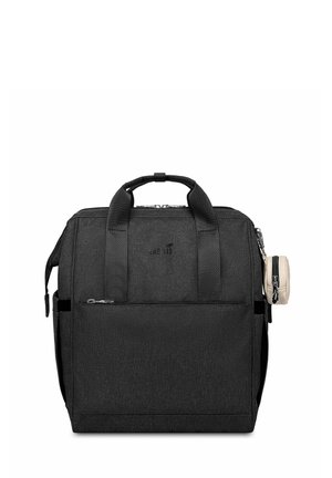 Schwarze, rechteckige Tasche aus strukturiertem Stoff, mit zwei Griffen, einem Reißverschluss-Hauptfach und einer kleinen abnehmbaren Tasche.