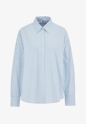 Vaaleansininen ja valkoinen raidallinen nappipaita, jossa on kaulus, pitkät hihat ja nappisuljenta. Mukana rento istuvuus ja raidalliset kalvosimet.