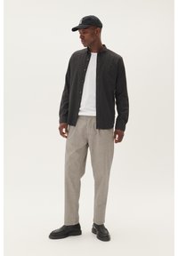 Matinique TROSTOL - Camicia - dark grey melange