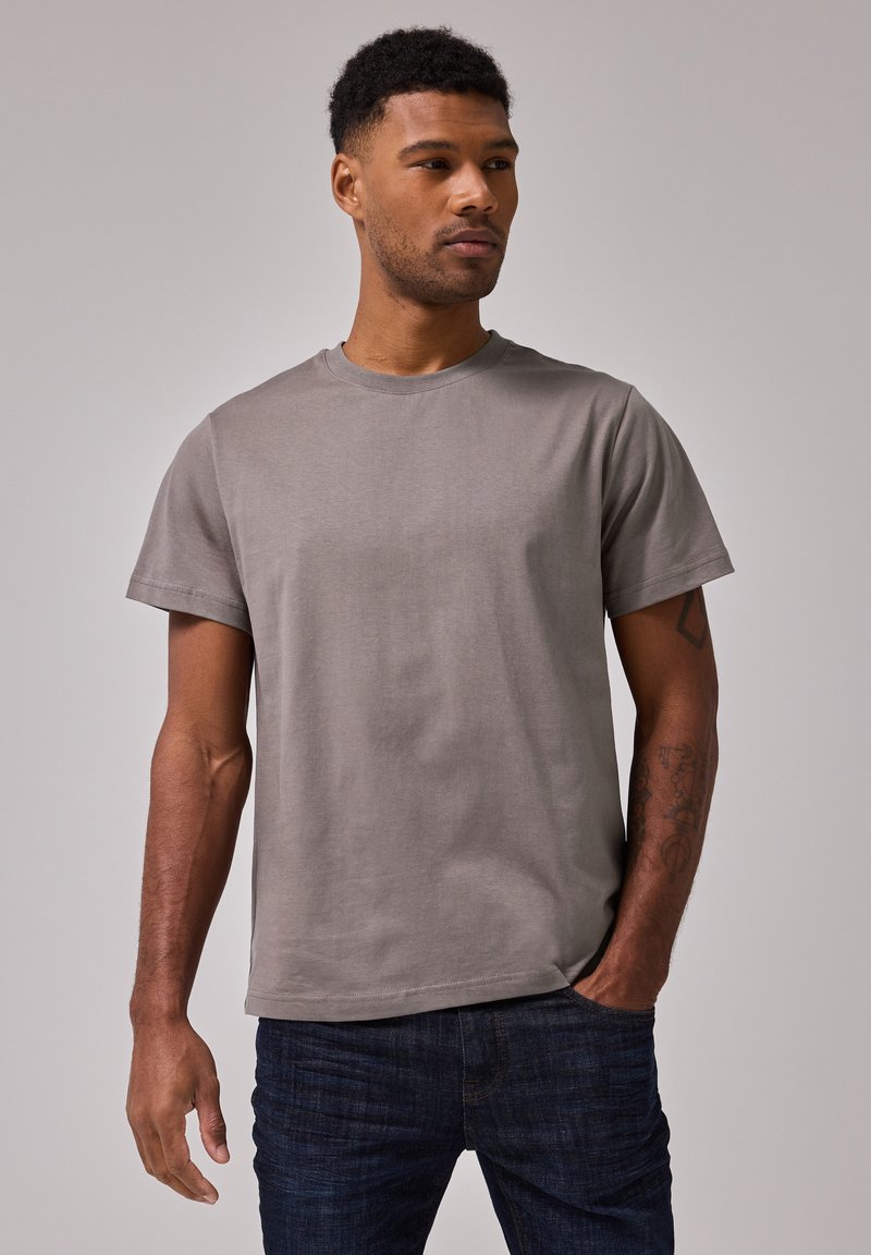 Street One MEN IN UNI - Jednoduché tričko - braun