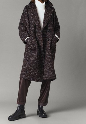 Mantel - brown