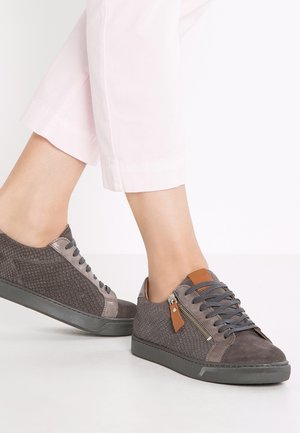 Matalavartiset tennarit - grey