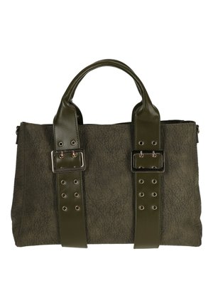 Olijfgroene handtas met textuur, twee brede glanzende banden met zilveren gespen en ringen, en twee afgeronde handvatten.