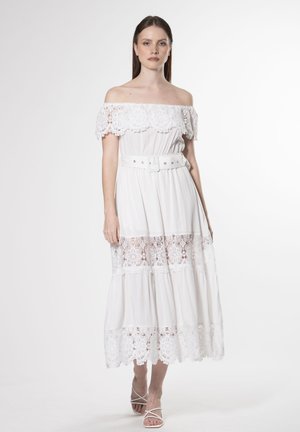 BELTED - Jurk - white