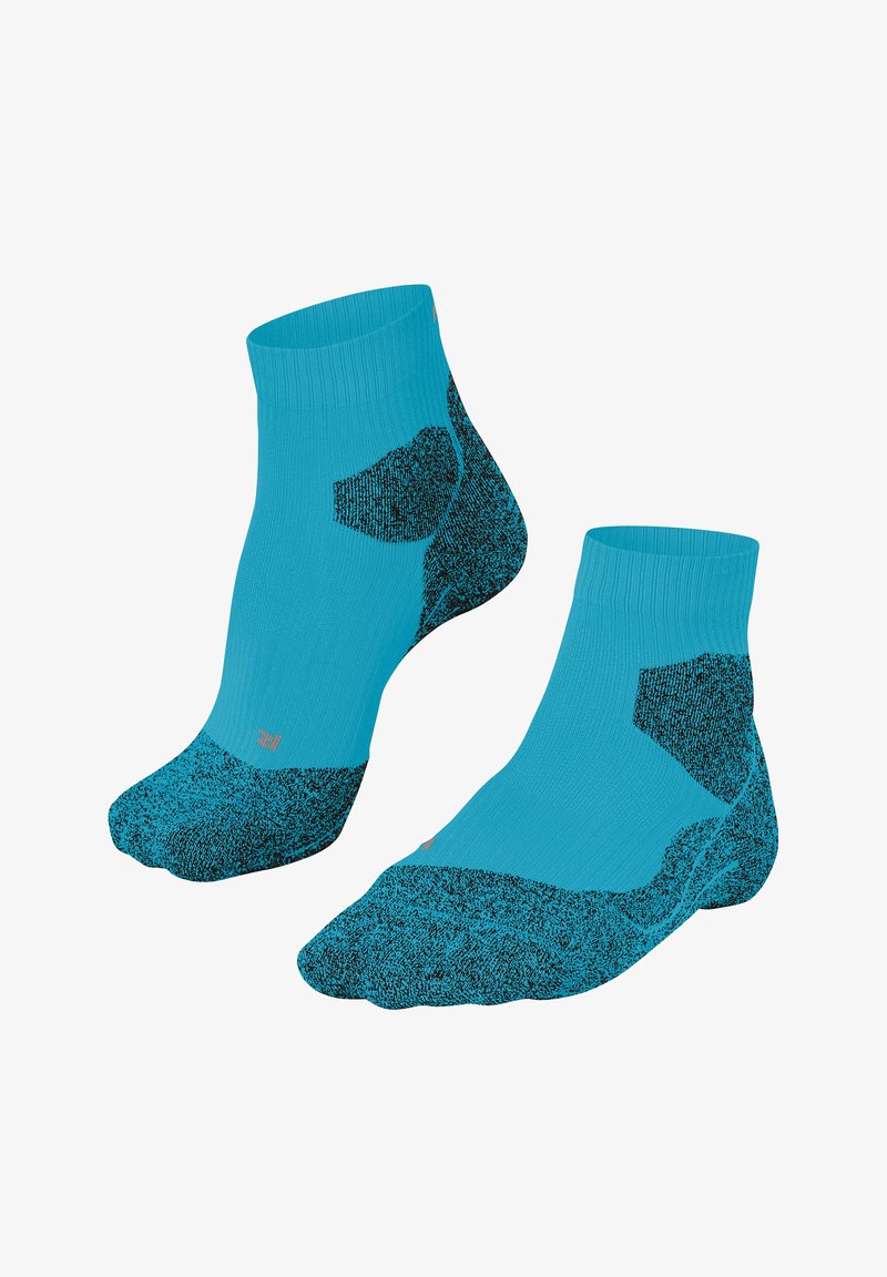 Par de calcetines tobilleros azules con áreas de talón, puntera y suela reforzadas en negro, mostrados uno al lado del otro sobre un fondo blanco.