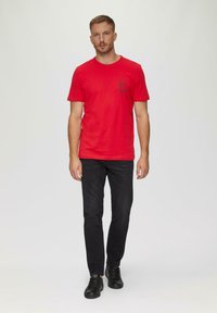 s.Oliver MIT FRONTPRINT - Triko s potiskem - himbeere