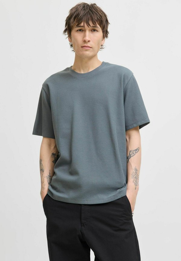 T-Shirt basic - stormy weather