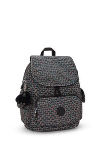 Svart tygryggsäck med ett geometriskt mönster av färgglada fjäll, utrustad med en klaffstängning, en framfick med dragkedja och en pon-pon-charms.