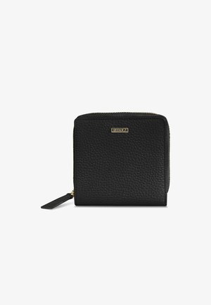 Portefeuille noir en cuir zippé avec surface texturée, quincaillerie dorée et une petite étiquette décorative. Forme carrée compacte pour une manipulation facile.